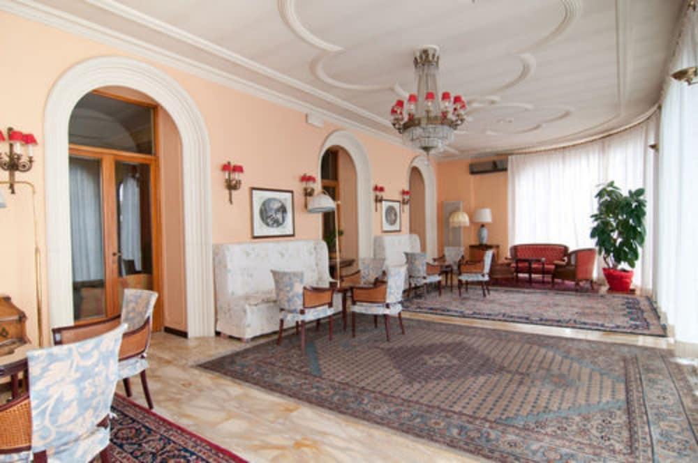 Grand Hotel De Londres Сан Ремо Екстериор снимка