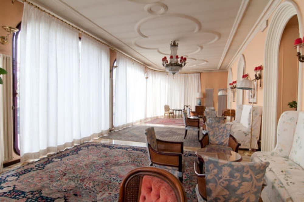 Grand Hotel De Londres Сан Ремо Екстериор снимка